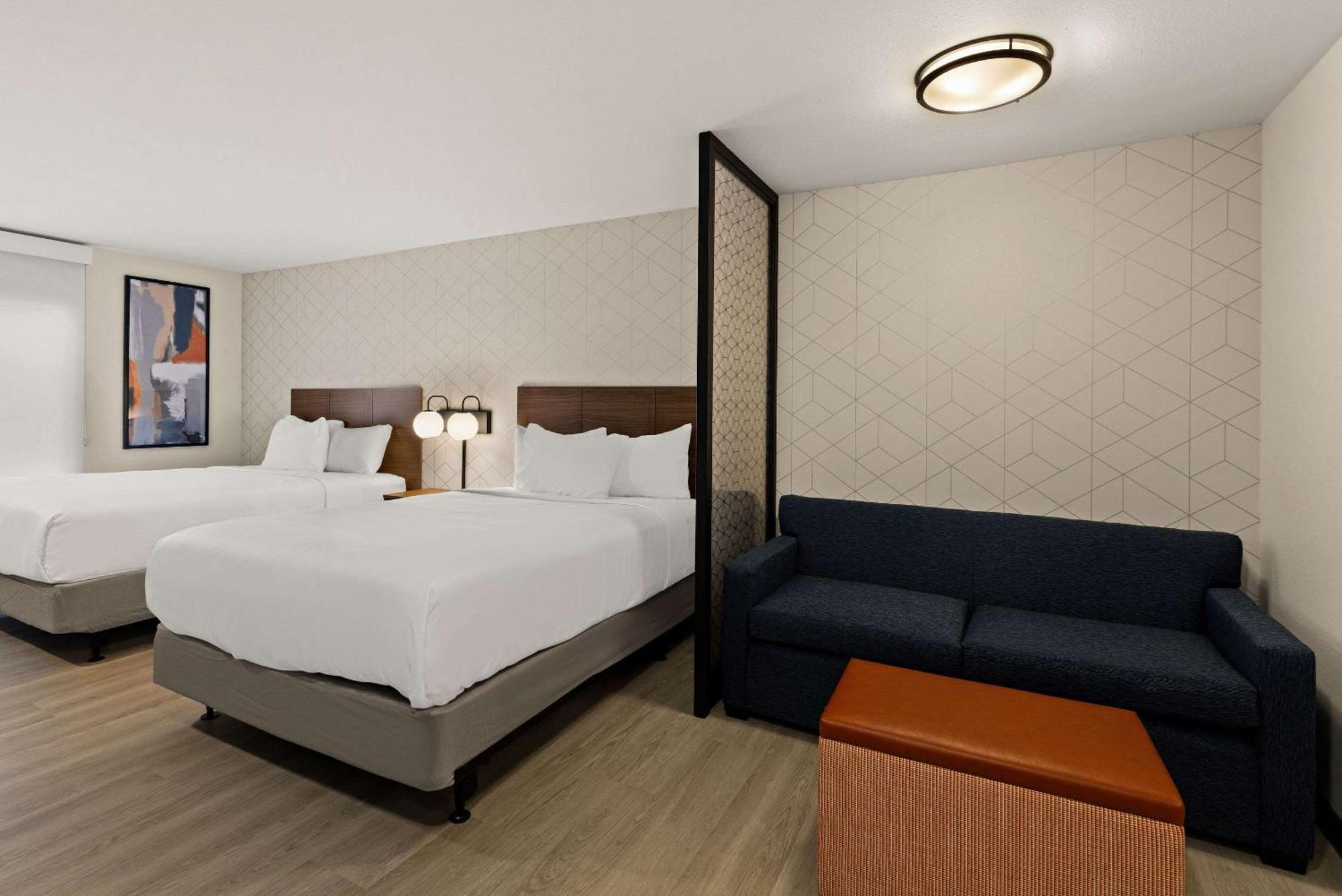 Everhome Suites 테메큘라 외부 사진