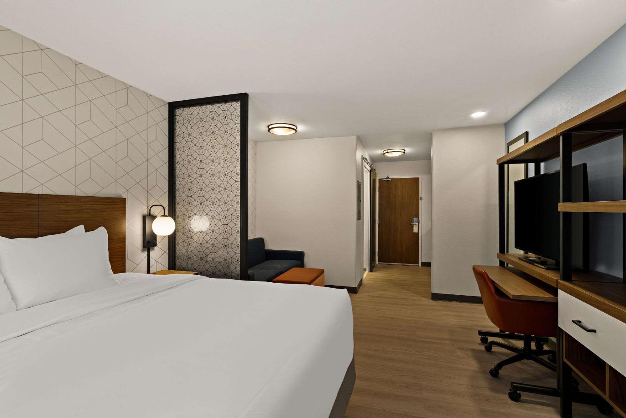 Everhome Suites 테메큘라 외부 사진